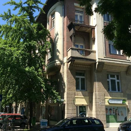 Stefania Studio Apartmanok Szeged Exterior photo