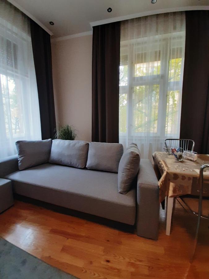Stefania Studio Apartmanok Szeged Exterior photo