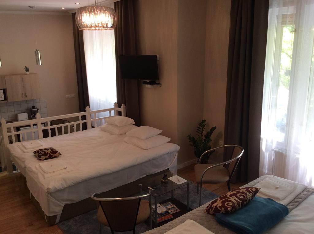 Stefania Studio Apartmanok Szeged Exterior photo