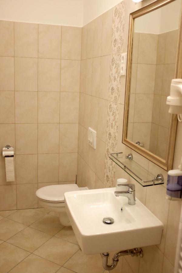 Stefania Studio Apartmanok Szeged Exterior photo